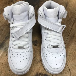 Nike Air Force 1 Mid size 5.5 Youth